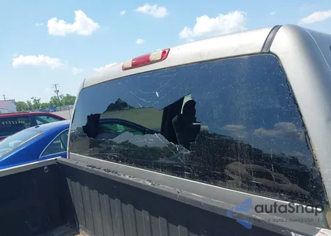 2002 GMC Sierra K2500 Heavy Duty из США, поврежденный, VIN 1GTHK23112F233463